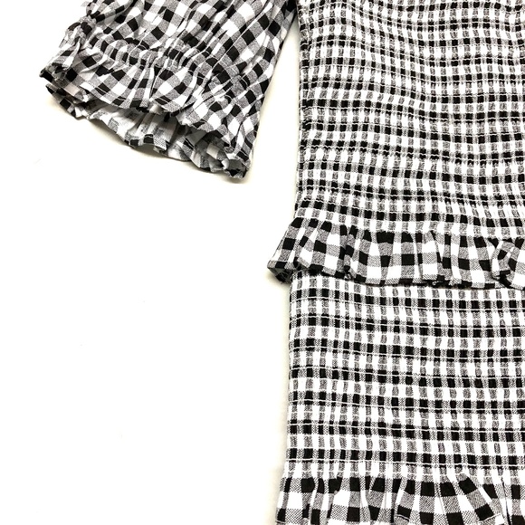 New CeCe black gingham smocked crop top - Picture 4 of 7